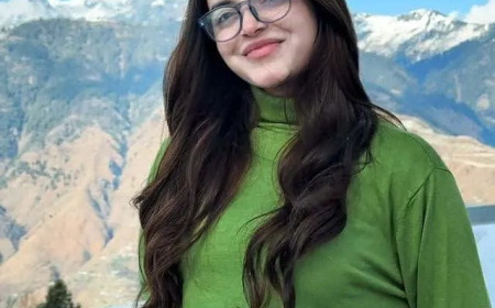 Guwahati Private Escorts: 24/7, Local & Hotel Companion Services Guide