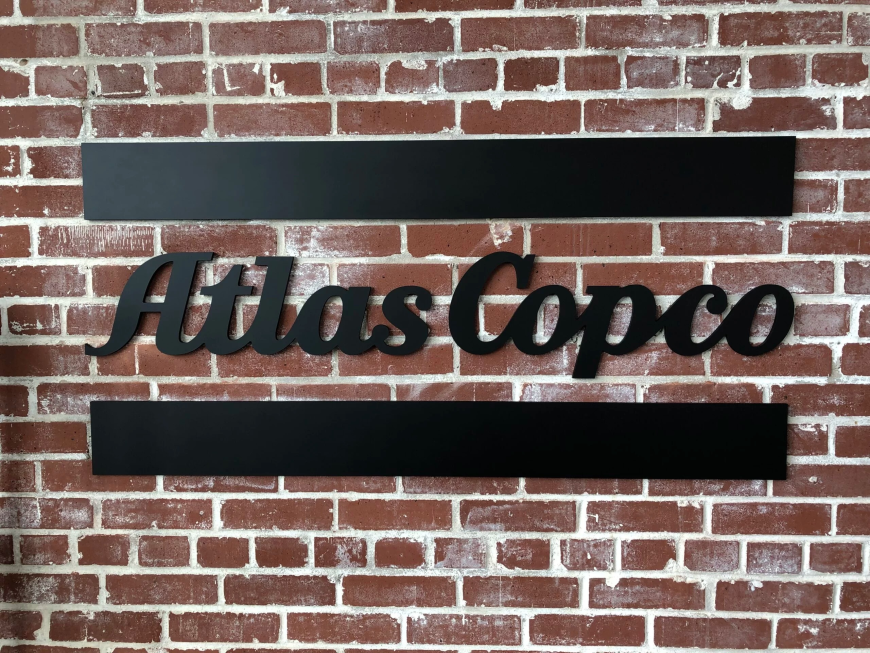 How Modern Custom Signs Are Shaping Charlotte’s Business Landscape