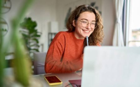 Admission Essay Writing Guide: Tips to Craft a Winning Essay