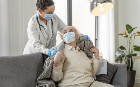 How Community Nursing Care Brisbane Helps with Medication Management