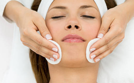 Deep Cleansing Facial in Dubai: 2026 Guide for Glowing Skin