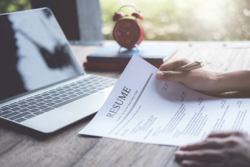 Affordable Academic Essay Help: Smart, Ethical & Cost-Effective Writing Support for Students