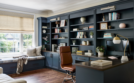 How to Style a Modern Desk: Balance, Color Palettes, and Ergonomic Additions