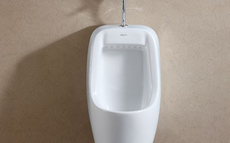 Modern Urinals for Public Spaces Improve Hygiene