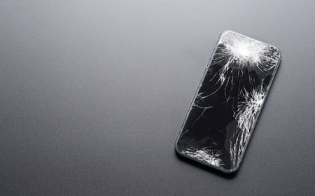 Everything You Should Know to Fix a Cracked iPhone Screen Properly