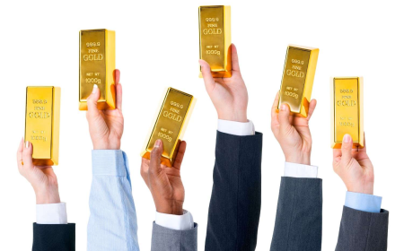 Understanding How a Gold Loan Interest Calculator Can Help You Estimate Total Costs