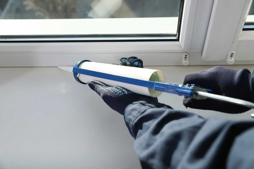 Trusted Window Caulking Services & Seal Repairs in Canada