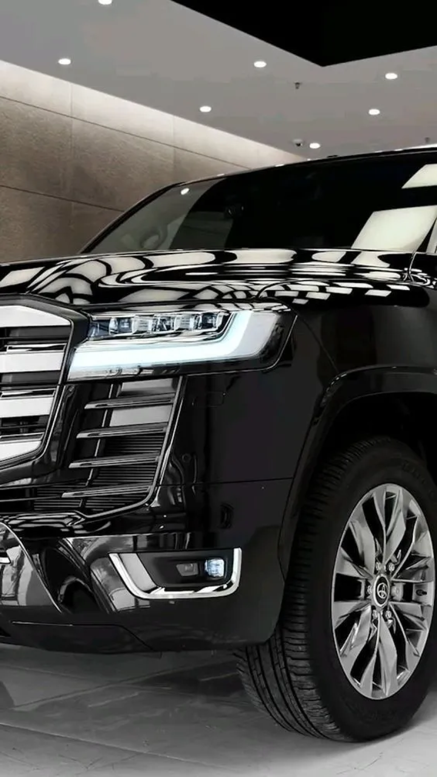 The Ultimate Guide to Luxury Travel: Choosing a Black Car Service in Toronto