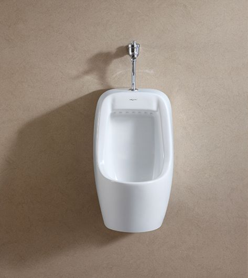 Modern Urinals for Public Spaces Improve Hygiene