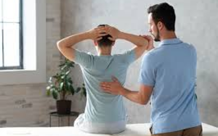 What Back Pain Symptoms Respond Best to Spinal Decompression Therapy?