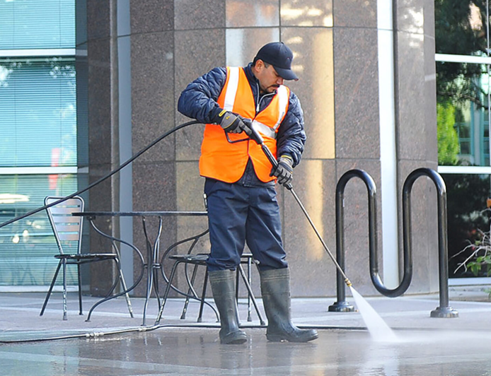 Commercial Pressure Washing Services: A Complete Guide to Cleaner Outdoor Spaces