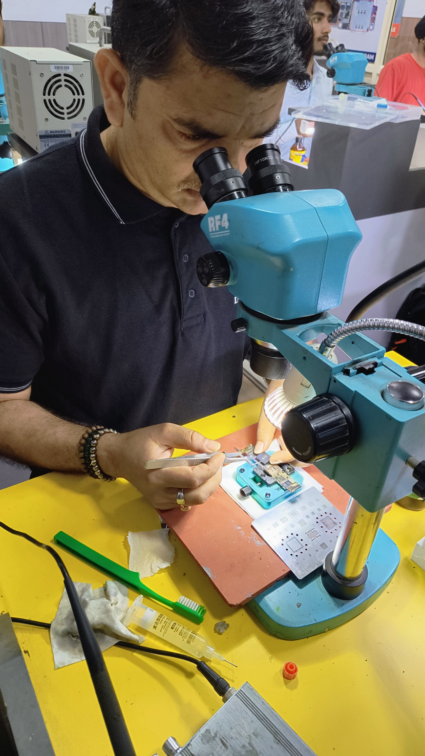How Does Multitech Institute Simplify Mobile Repairing Course Training?