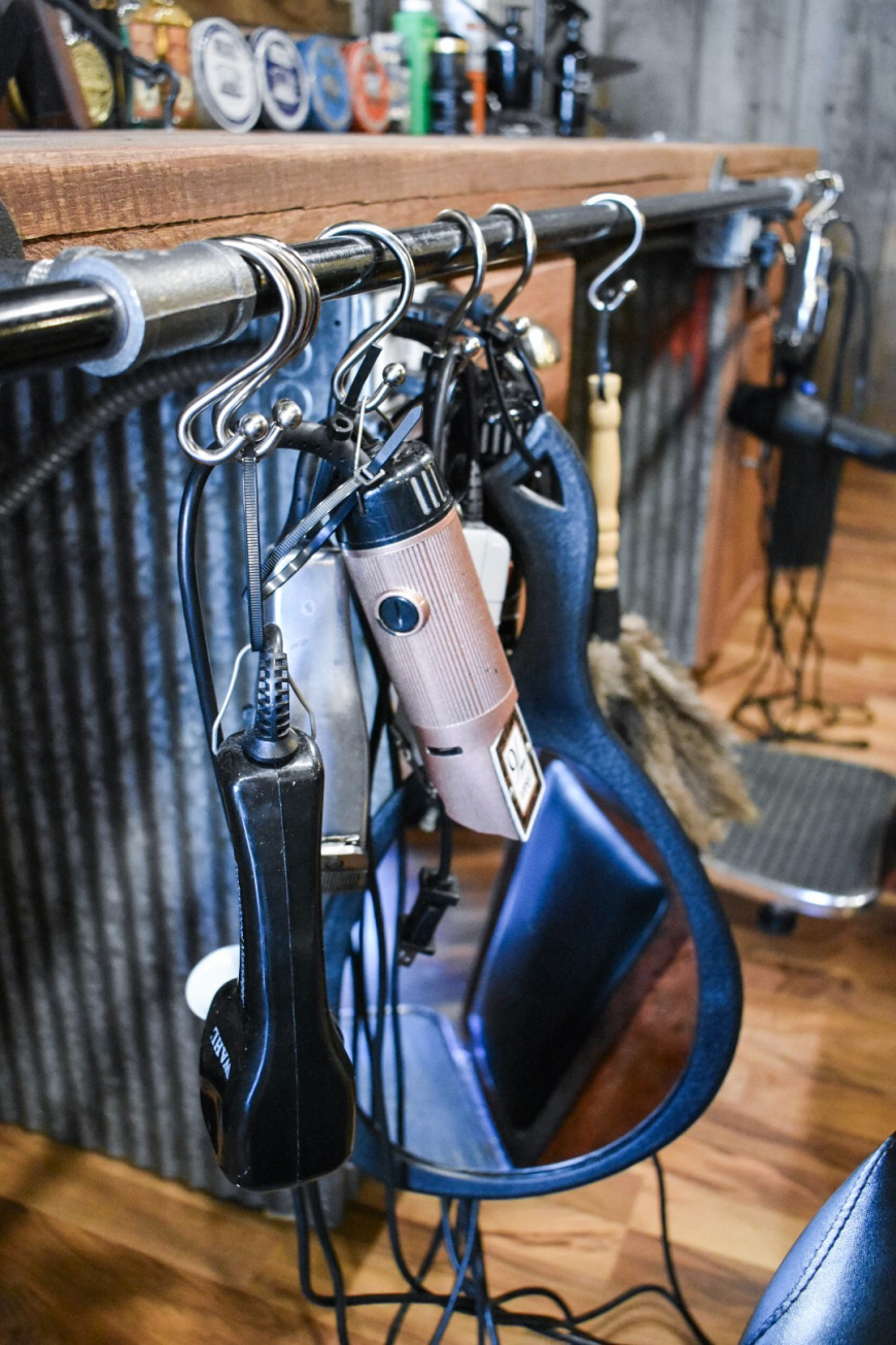 Hot Towel Shave Waukesha | Relaxing Barber Experience