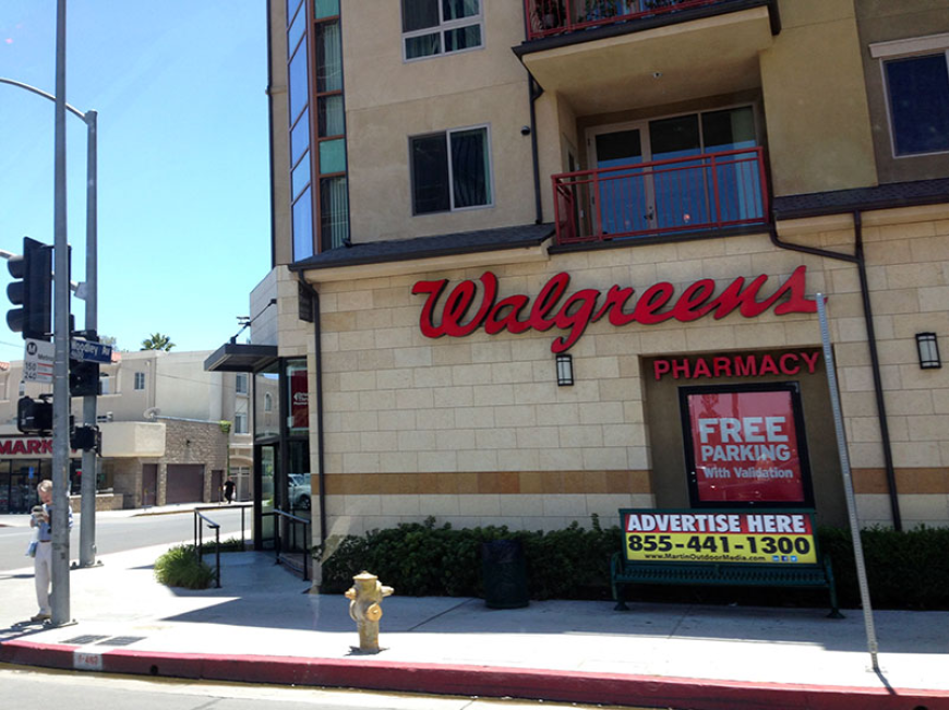Why Outdoor Storefront Signs Matter for Huntsville Businesses