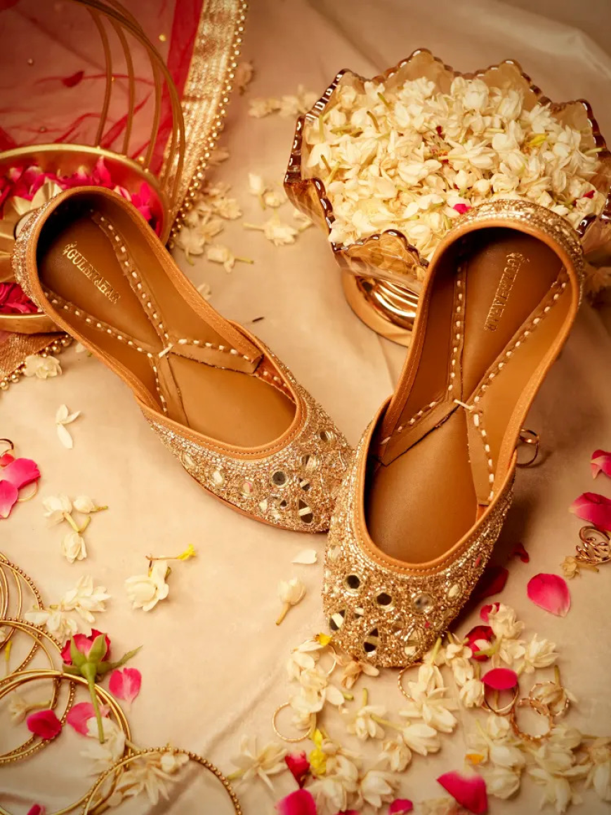 Why Wedding Juttis Are the Perfect Blend of Style and Comfort for Brides
