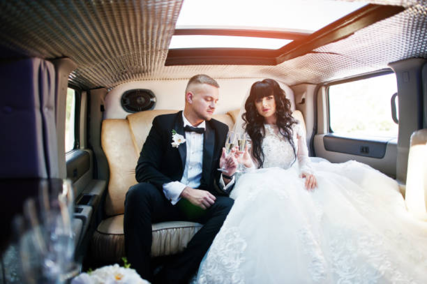 Chicago Wedding Limousine Services: Tips, Benefits, and What to Expect