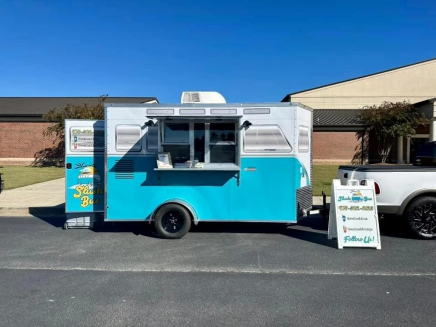 How to Choose the Best Material for Food Truck Wraps