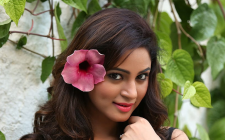Discover Inlute Premium Escort: Book Call Girl on Inlute with Real Model Call Girls India