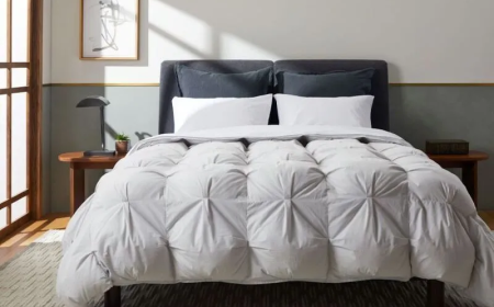 How a Lightweight Comforter Supports A Fresher Bedding Routine Through Every Season