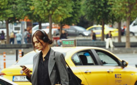 Traveling with a Wheelchair: Airport Transfer Tips for a Stress-Free Trip