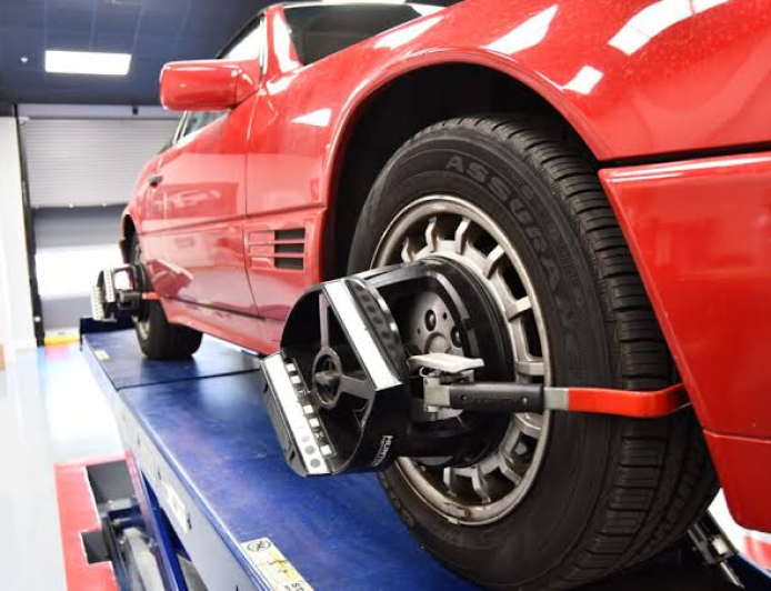 A Complete Guide to Maintaining Proper Wheel Alignment for Safer Driving