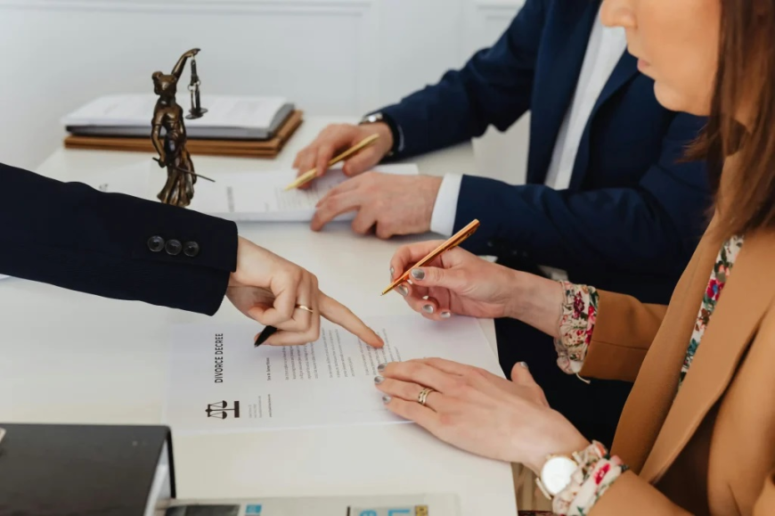 How to Select a Divorce Attorney in Pensacola