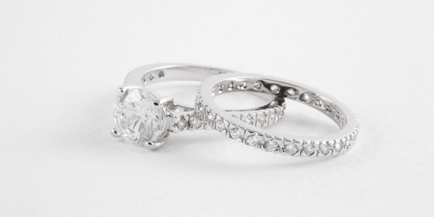 How to Check the Purity of a Gold Ring Before Buying