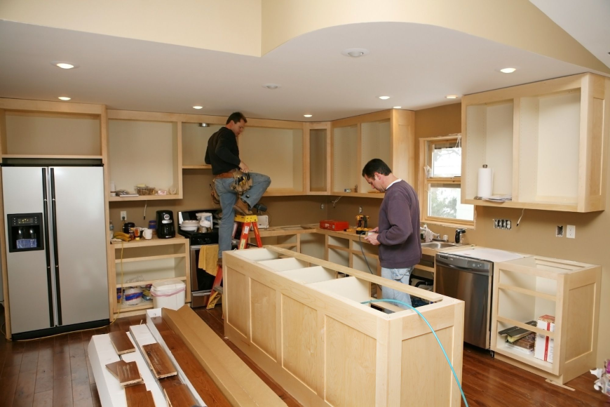 Solving the Cave Effect: Why Recessed Lighting in a League City Kitchen is the Best Solution for Low Ceilings