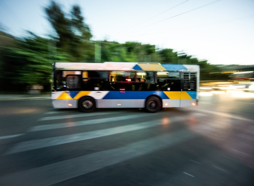 The Future of Smart Mobility: Autonomous Bus Market Insights