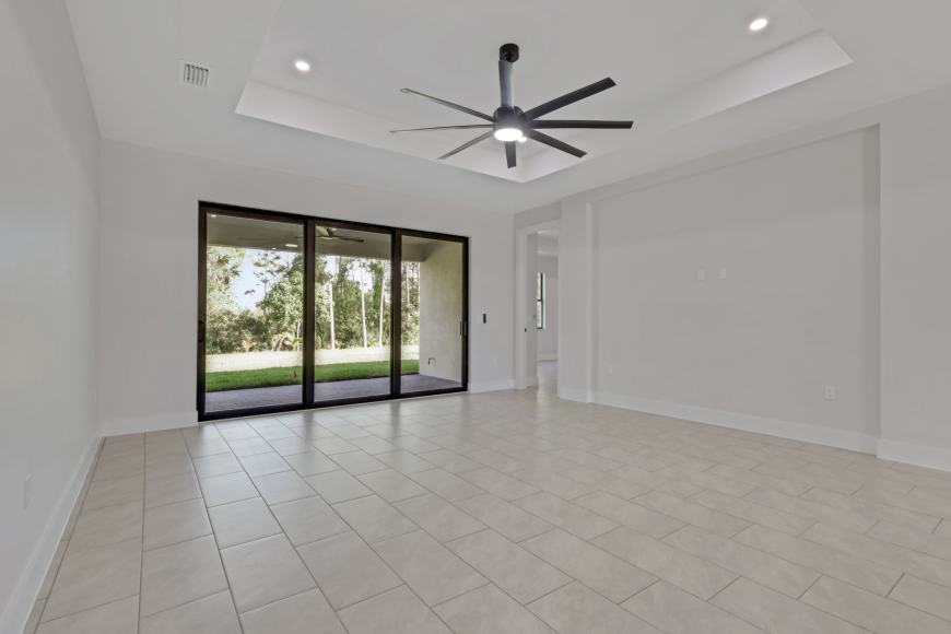 What to Ask Home Builders in Cape Coral Before You Sign a Contract