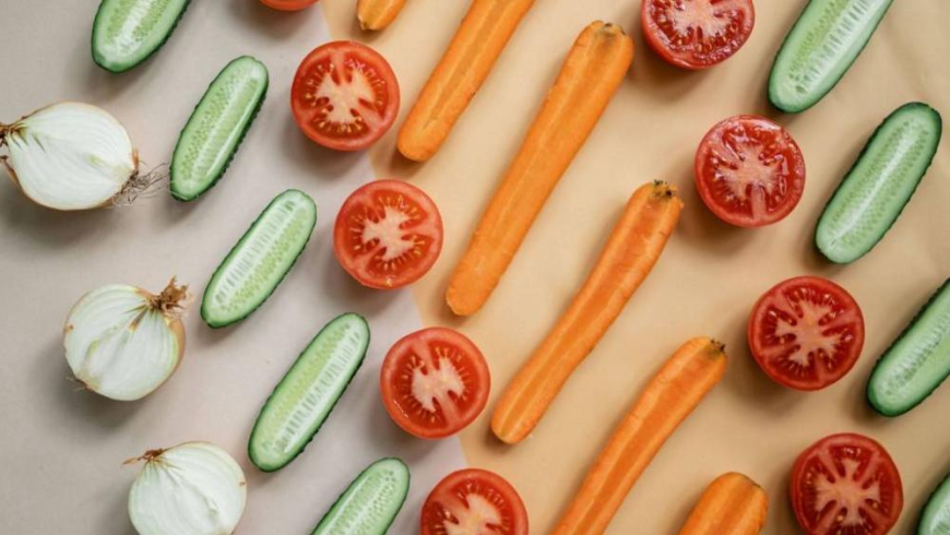 Whole Food Cleanse vs. Juice Cleanse for Lasting Energy