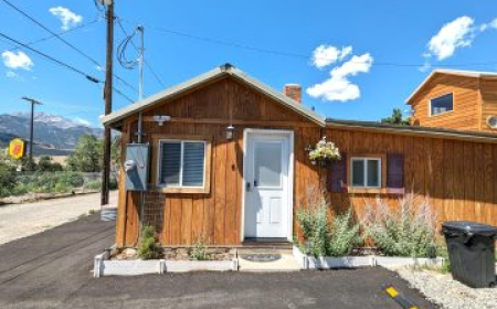 Cabins in Yellowstone Make Nature Trips More Comfortable