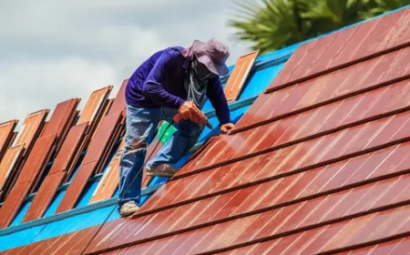 What Happens During Each Stage of a Professional Roofing Service