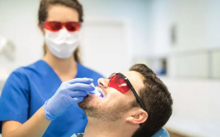 Building Healthy Smiles with the Right Family Dentist in Burbank