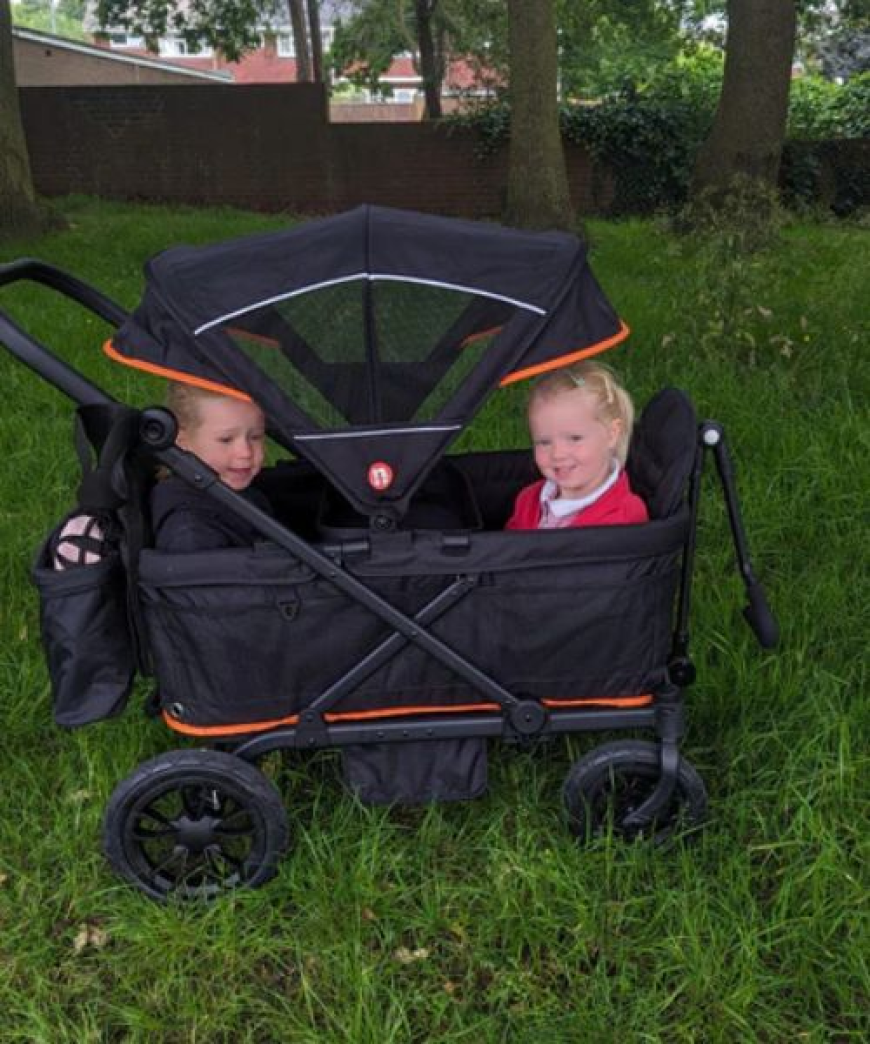 How to Choose the Best Twin Pushchair for Twins and Growing Families