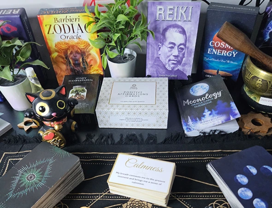 When the Cards Speak: Tarot's Quiet Rise in Taylor, MI