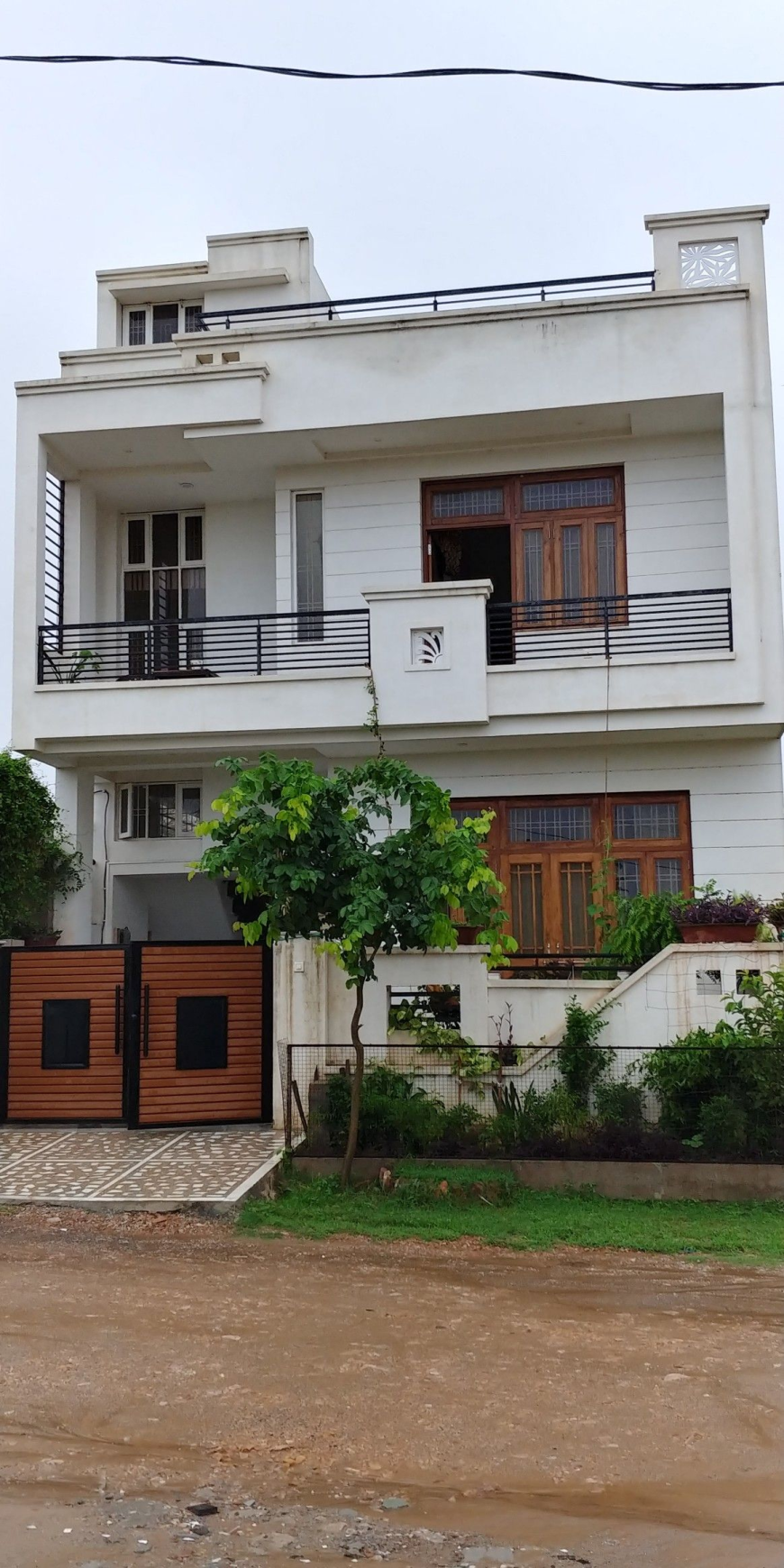 How Do I Choose the Right Plot for Sale in Bhawani Khera?