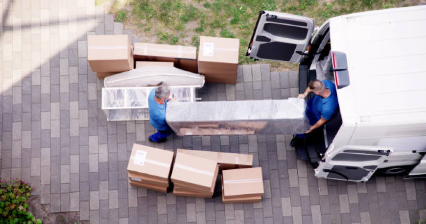 How to Choose the Right Furniture Removal Services in Irvine, CA