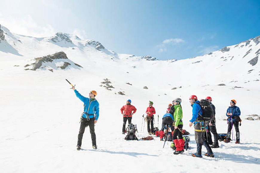 How to Plan a Day of Trekking When No Trail Markers Exist