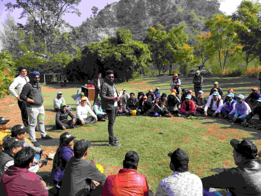 How Corporate Training Services Help Employees Develop Essential Skills