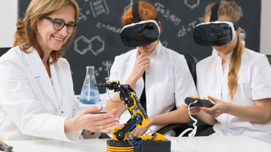 The Power of the Virtual Chemistry Lab
