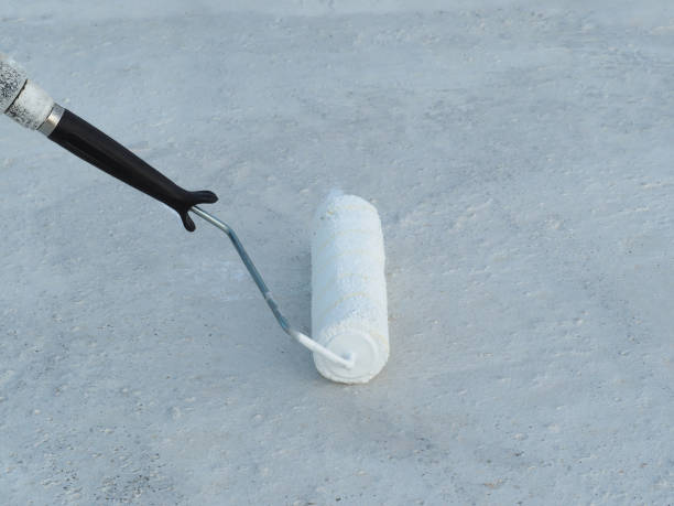 Nap Length and Solvent Resistance: What Epoxy Pool Paint Requires
