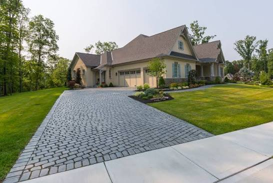 How Quality Asphalt Work Improves Roads and Properties