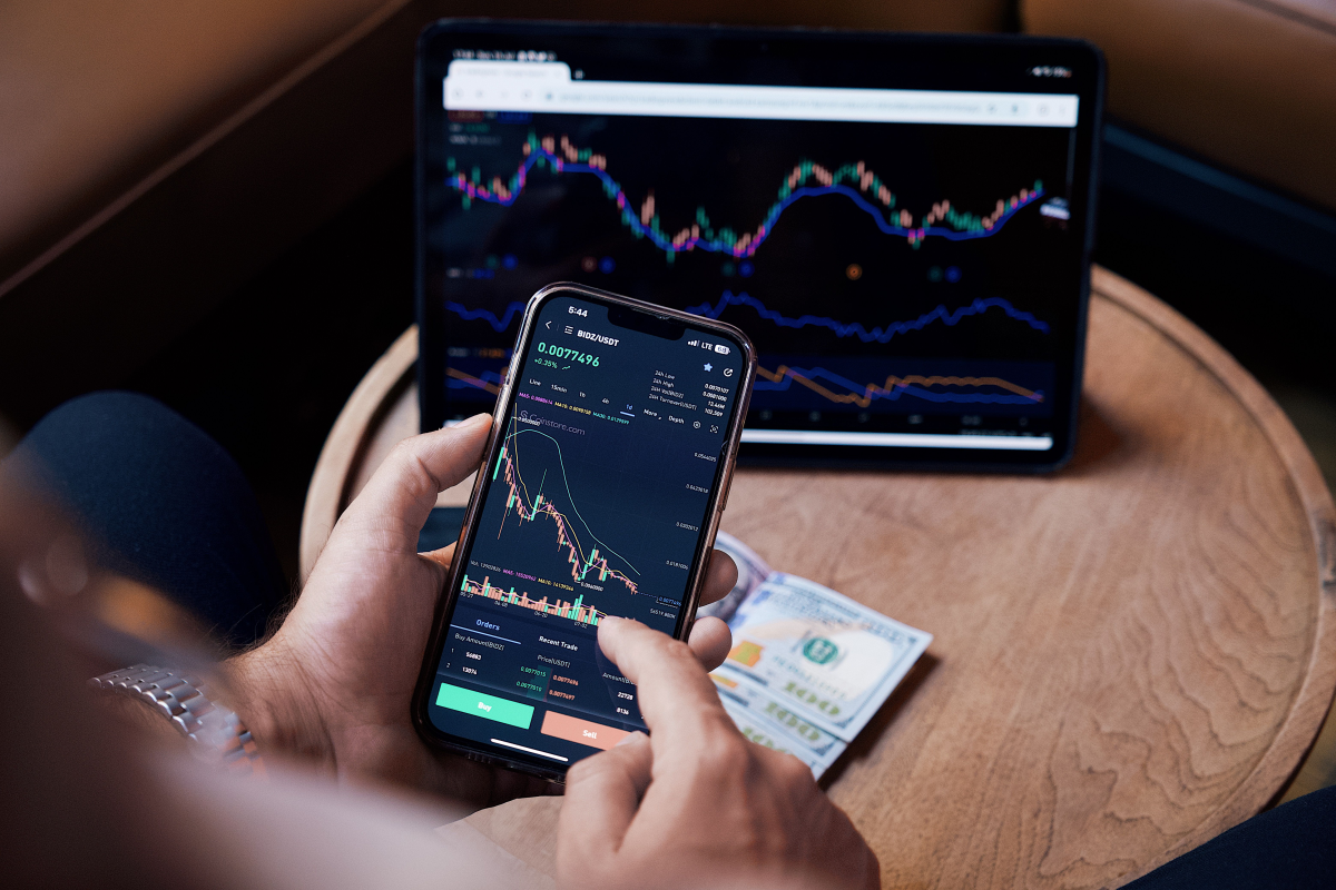 Why Do Some Investors Always Seem One Step Ahead?