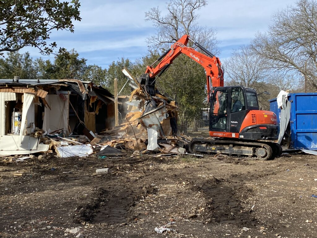How DFW Demolition Services Handle Residential and Commercial Projects Safely
