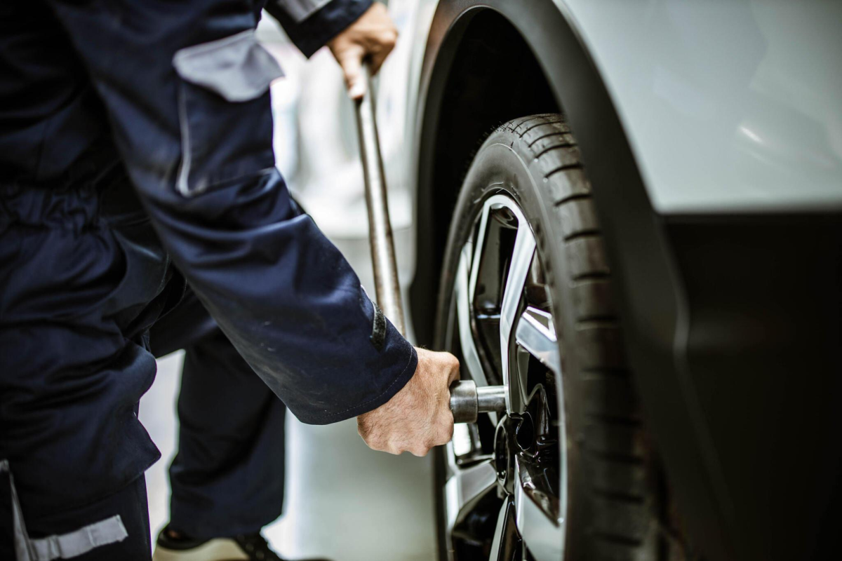 Mobile Tyre Fitting in Slough – Reliable Tyre Services at Your Location