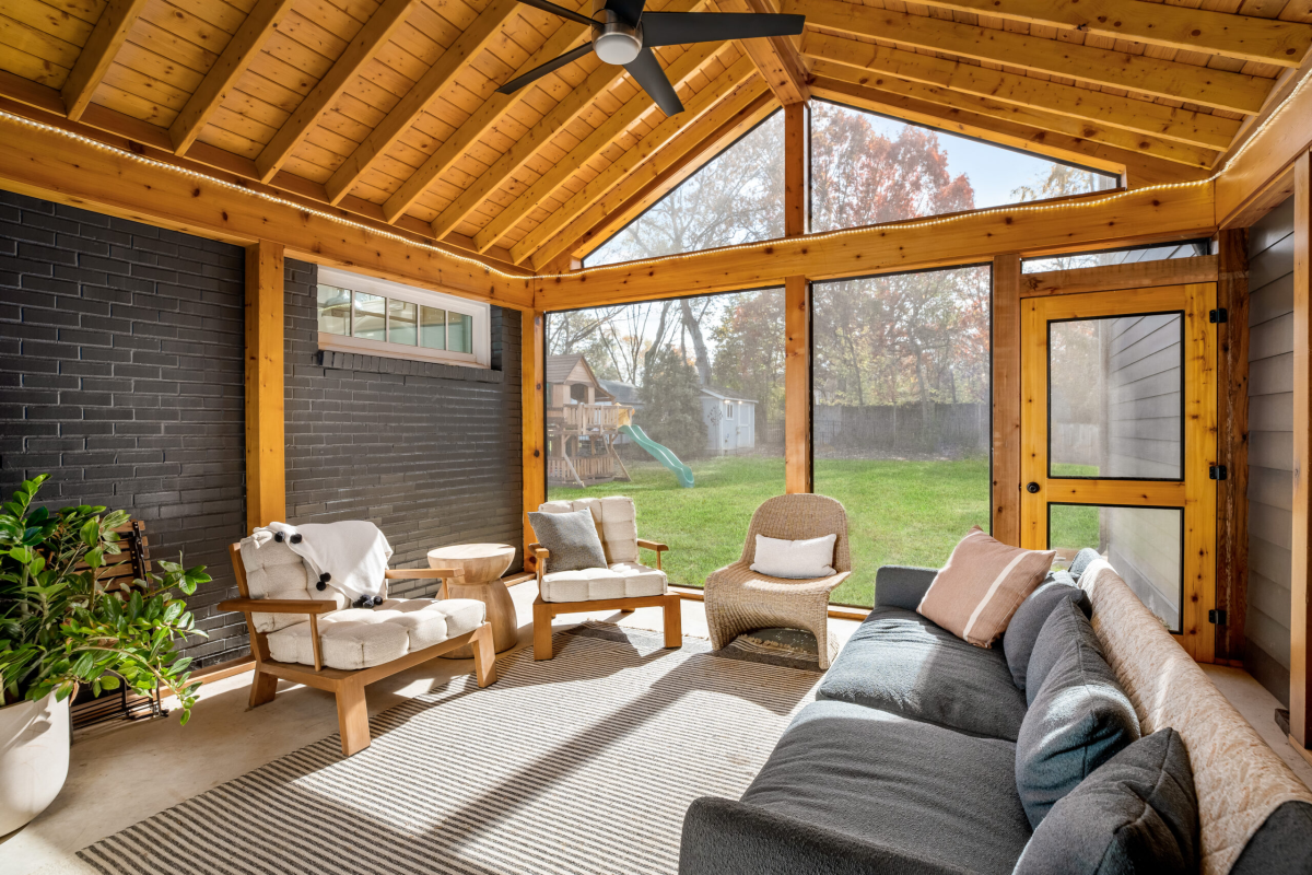 How to Choose the Right Outdoor Living Contractor in Carrollton