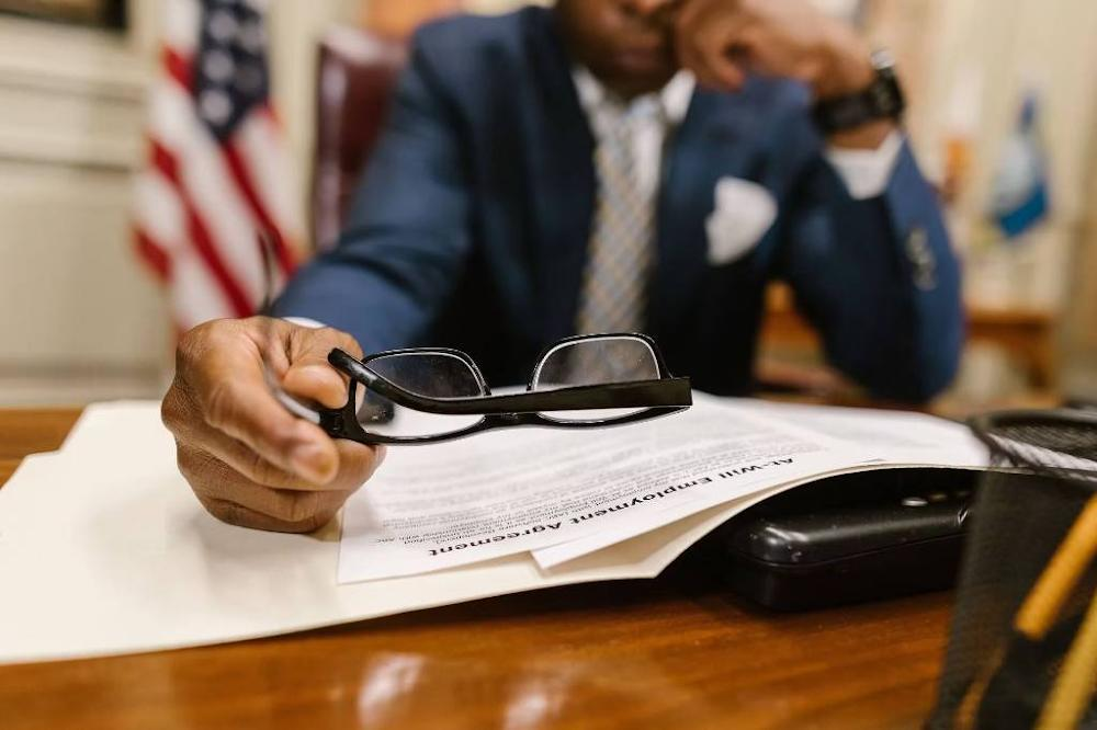 Layoff Severance Agreements in California | Employer Guide
