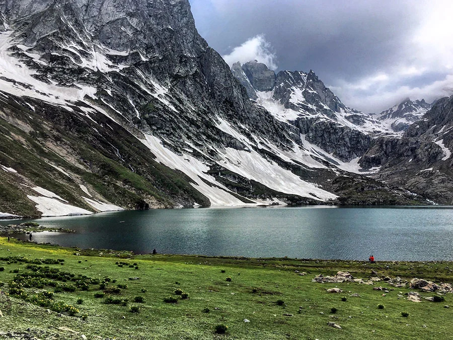 Kashmir Great Lakes Trek: A Journey Through the Beautiful Himalayas