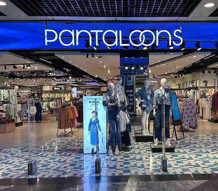 Why You Should Buy Retail Shops in Noida Now — Retail Shop in Bhutani City Center 32 for Sale | Aadinath UR Homes